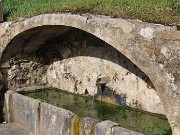 06 Prendiamo a dx stradetta dopo vecchia fontana